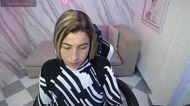 Valerie b online show from January 2025 03:02:02 AM