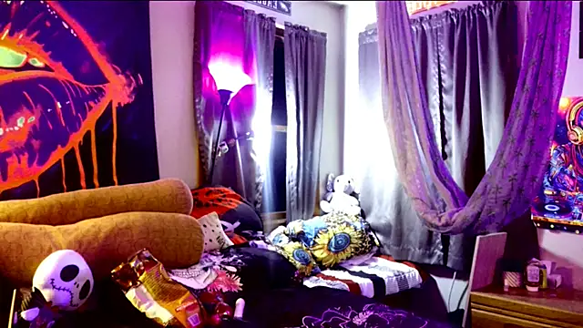 Snapshot of KRYZTALYNXXX chatting on February 2025 07:45:01 AM KRYZTALYNXXX online show from February 2025 07:45:01 AM
