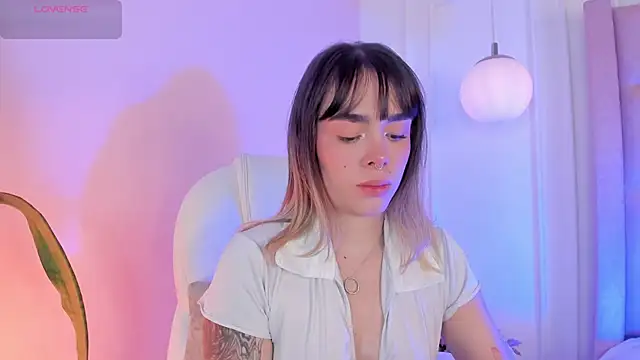 Lucy Vega online show from December 2025 03:49:02 AM