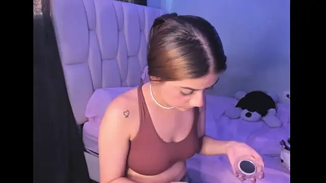 KittyKlum online show from February 2025 06:48:02 PM