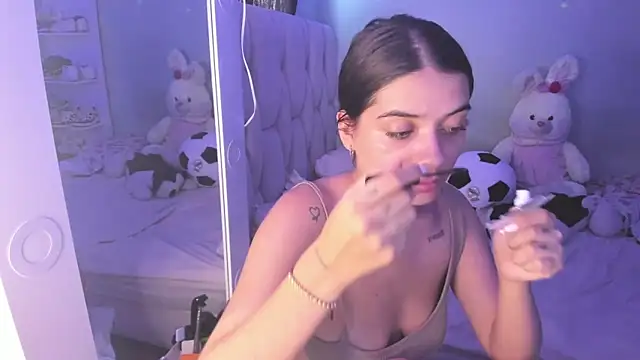 KittyKlum online show from October 2025 07:36:02 PM