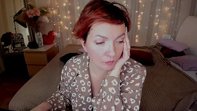 Snapshot of Katherine_Fox chatting on February 2025 06:49:02 PM Katherine Fox online show from February 2025 06:49:02 PM