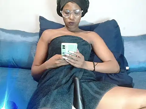 Snapshot of DarkDivva24 chatting on December 2024 11:38:02 PM DarkDivva24 online show from December 2024 11:38:02 PM