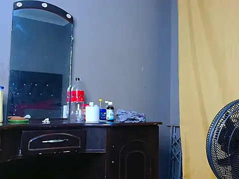 DarkDivva24 online show from November 2025 11:26:02 PM