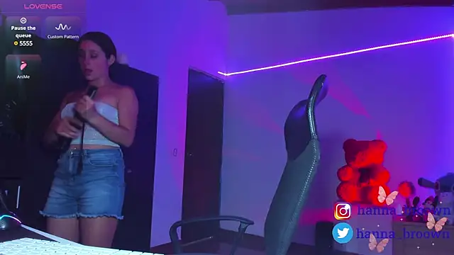 hannaa brown online show from February 2025 10:25:02 PM