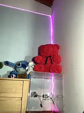 hannaa brown online show from March 2025 01:56:02 AM