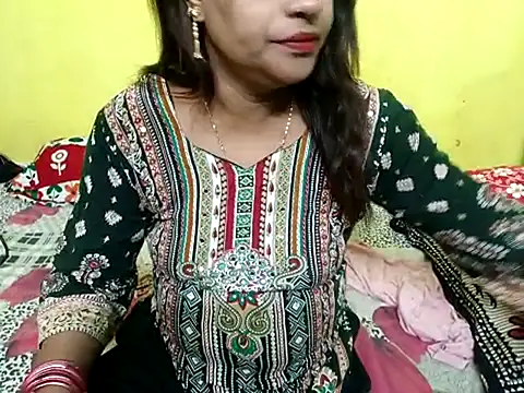 Sexyranibhabhi online show from November 2025 02:06:01 PM