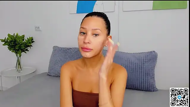 SelenaRousey online show from August 2026 07:07:02 AM