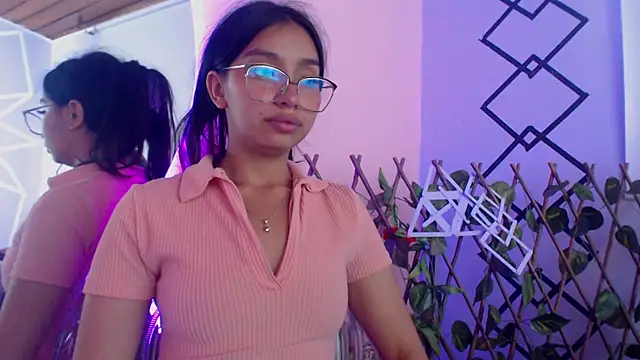 Stefanygp online show from March 2025 04:53:01 PM