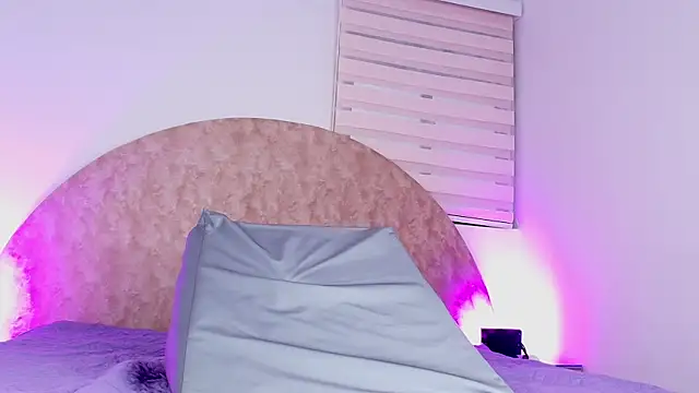 anisha x online show from November 2025 07:16:02 PM