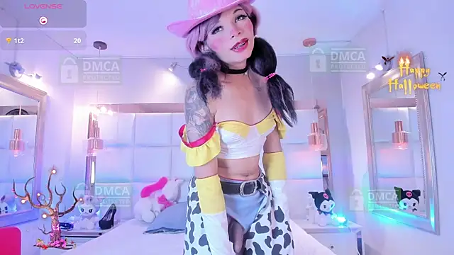 Snapshot of Palmer-Foster chatting on October 2025 10:54:02 PM Palmer-Foster online show from October 2025 10:54:02 PM