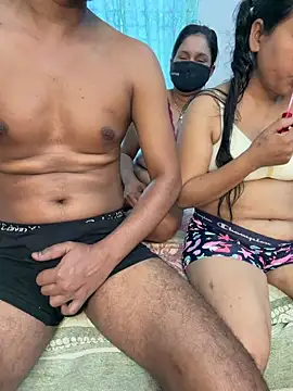 Snapshot of Desi_Best_Anal chatting on March 2026 03:20:01 AM Desi Best Anal online show from March 2026 03:20:01 AM