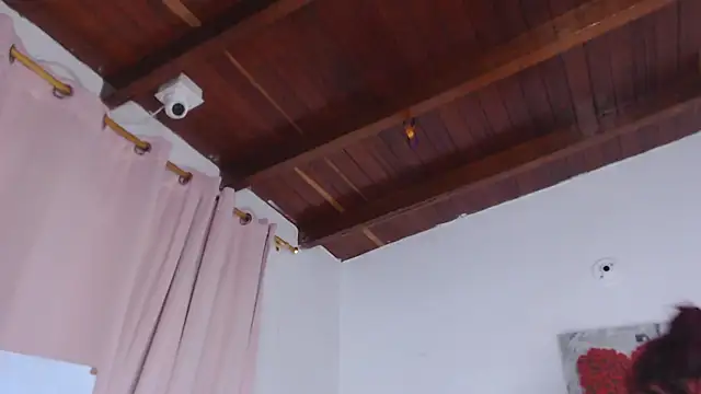 Amara Red online show from November 2025 11:10:02 AM