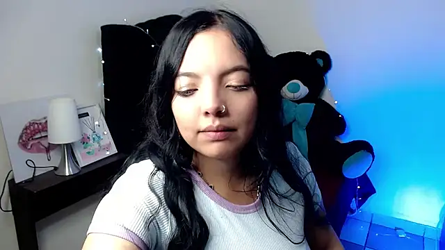 Snapshot of loren_tits24 chatting on July 2026 01:07:01 AM loren tits24 online show from July 2026 01:07:01 AM