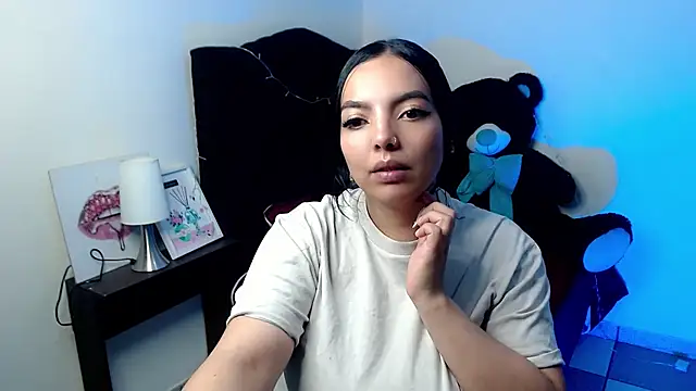 Snapshot of loren_tits24 chatting on July 2026 10:27:01 PM loren tits24 online show from July 2026 10:27:01 PM