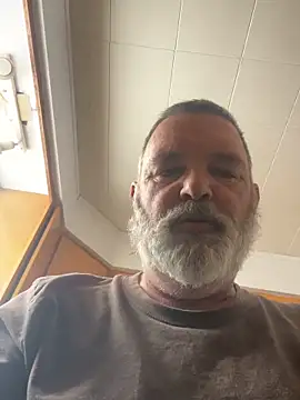 Frenchpoo online show from February 2026 05:09:02 PM