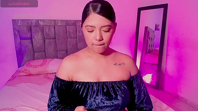 DIANEE 01 online show from January 2026 08:29:01 PM