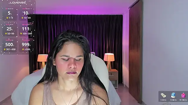 Snapshot of anniie_smith chatting on February 2025 11:17:01 AM anniie smith online show from February 2025 11:17:01 AM