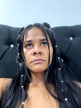 Snapshot of anniie_smith chatting on November 2025 01:49:02 AM anniie smith online show from November 2025 01:49:02 AM