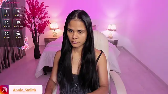 Snapshot of anniie_smith chatting on November 2025 11:27:02 AM anniie smith online show from November 2025 11:27:02 AM