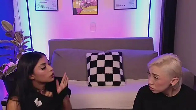 jane hart  online show from November 2025 12:00:01 AM