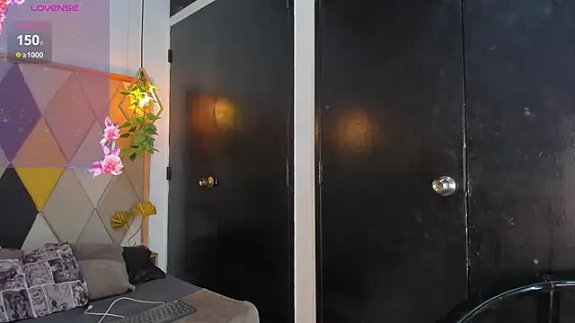Snapshot of SamanthaFerrer_ chatting on February 2025 08:08:02 PM SamanthaFerrer online show from February 2025 08:08:02 PM