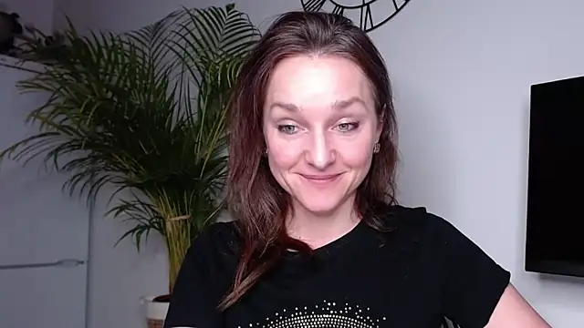 AliciaDesire online show from February 2025 06:13:02 PM