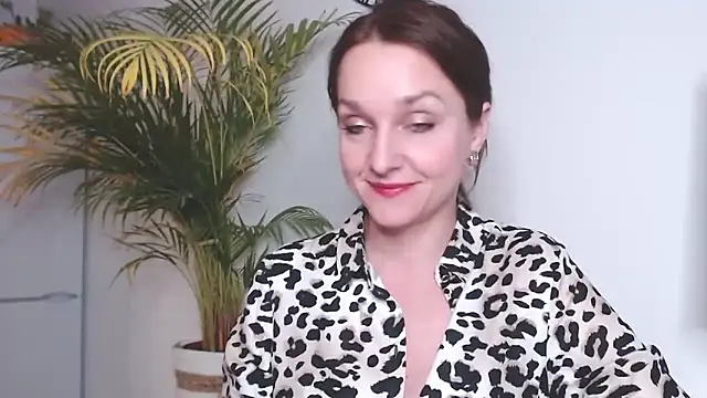 AliciaDesire online show from March 2025 05:49:02 PM