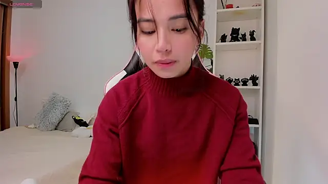 Snapshot of Adriennesexxx chatting on December 2024 10:51:02 AM Adriennesexxx online show from December 2024 10:51:02 AM
