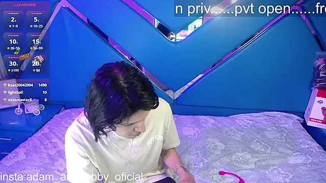 Snapshot of Adam_and_abby chatting on March 2025 01:14:02 AM Adam and abby online show from March 2025 01:14:02 AM