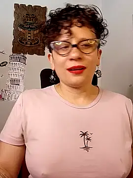 Snapshot of Daneshka_naughty chatting on February 2025 05:07:02 AM Daneshka naughty online show from February 2025 05:07:02 AM