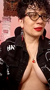 Snapshot of Daneshka_naughty chatting on March 2025 05:33:02 AM Daneshka naughty online show from March 2025 05:33:02 AM