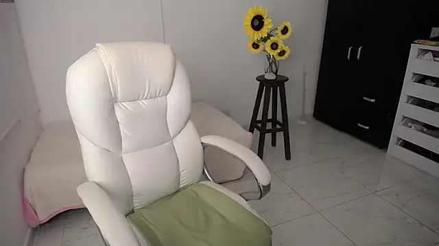 Ghada milf online show from March 2025 12:07:02 AM