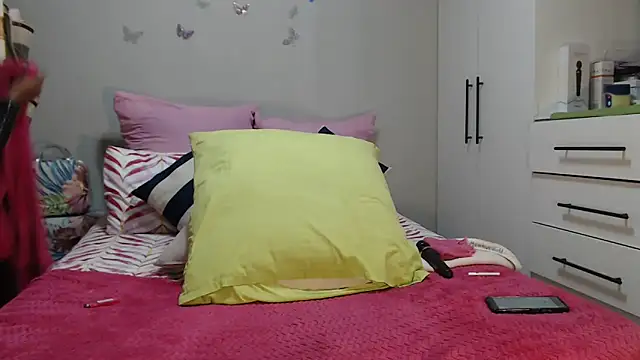 Snapshot of Amberbela chatting on May 2026 03:57:02 AM Amberbela online show from May 2026 03:57:02 AM