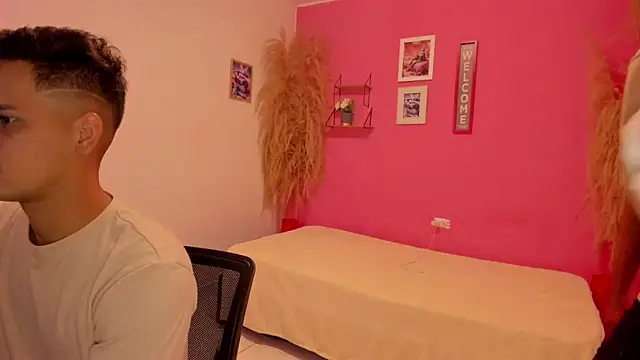 JANER 03 online show from November 2025 06:21:01 PM