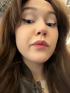 Peachy Dream online show from November 2025 03:33:01 PM