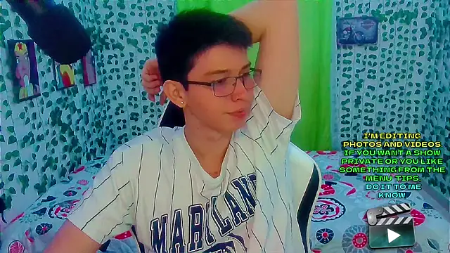 Snapshot of Andy_gray chatting on October 2025 12:55:01 PM Andy gray online show from October 2025 12:55:01 PM