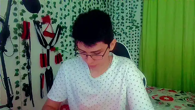 Snapshot of Andy_gray chatting on October 2025 11:36:02 AM Andy gray online show from October 2025 11:36:02 AM