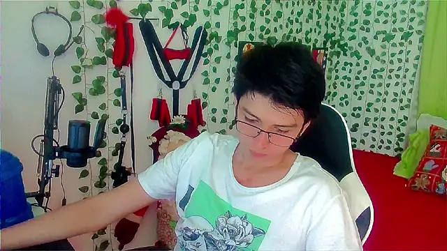 Andy gray online show from December 2025 04:47:01 PM