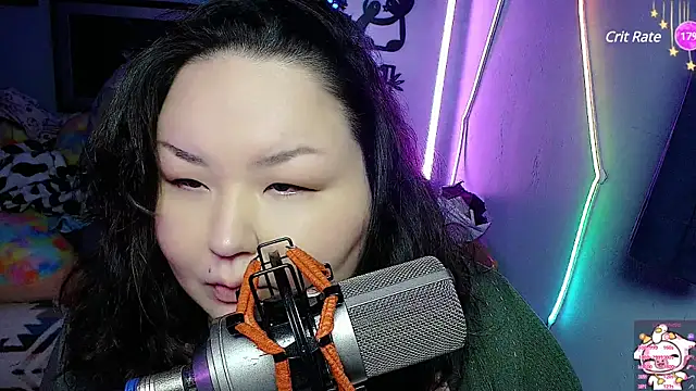 Snapshot of EmGreens chatting on February 2025 08:31:02 AM EmGreens online show from February 2025 08:31:02 AM