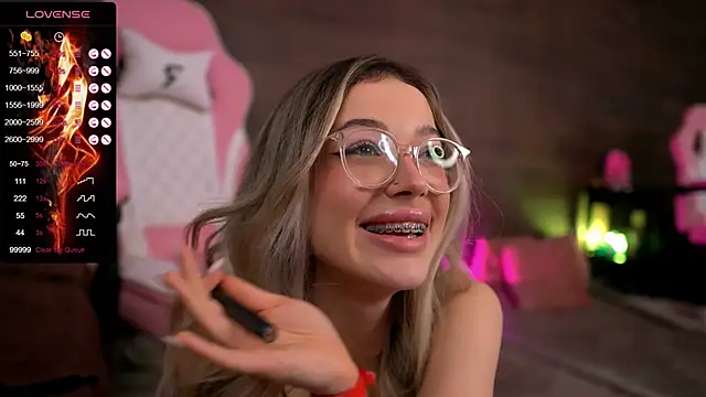 KylieJoyce online show from February 2025 08:33:02 PM