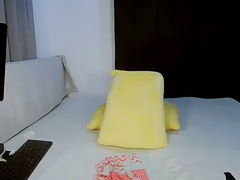 Sugarr   online show from October 2025 03:25:01 PM