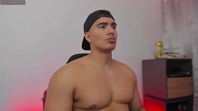 JamesGraay online show from November 2025 03:01:02 PM