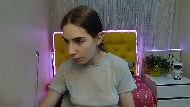 Snapshot of NikaStark_ chatting on January 2025 10:27:02 PM NikaStark online show from January 2025 10:27:02 PM