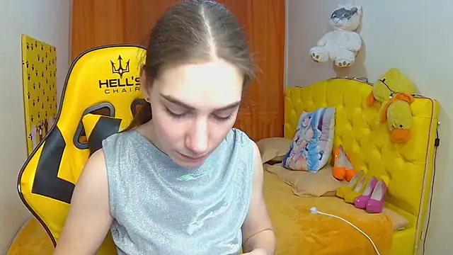 Snapshot of NikaStark_ chatting on February 2025 07:20:02 PM NikaStark online show from February 2025 07:20:02 PM