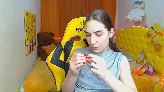 Snapshot of NikaStark_ chatting on February 2025 10:40:02 PM NikaStark online show from February 2025 10:40:02 PM