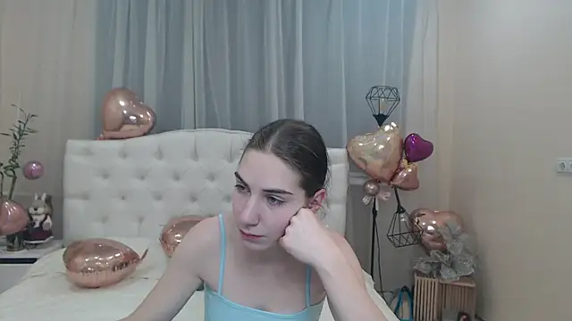 Snapshot of NikaStark_ chatting on February 2025 07:17:02 PM NikaStark online show from February 2025 07:17:02 PM