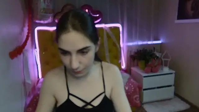Snapshot of NikaStark_ chatting on March 2025 07:36:01 PM NikaStark online show from March 2025 07:36:01 PM