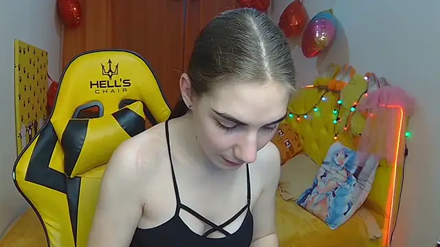 Snapshot of NikaStark_ chatting on March 2025 04:38:01 AM NikaStark online show from March 2025 04:38:01 AM