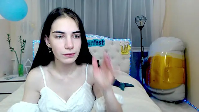 Snapshot of NikaStark_ chatting on October 2025 06:11:01 AM NikaStark online show from October 2025 06:11:01 AM